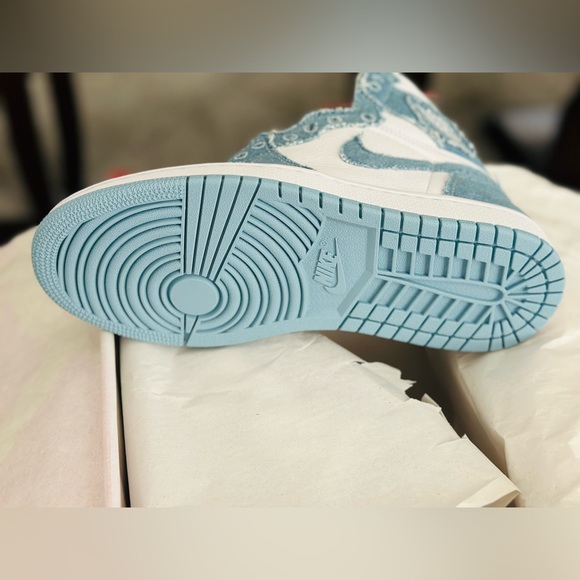 Brand New, Size 6.5 Women’s - Jordan 1 High OG Denim 2022 - Picture 4 of 8